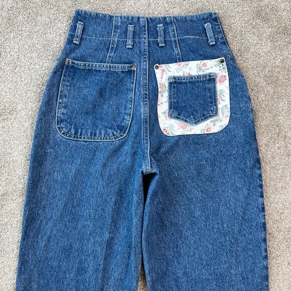 Vintage Best American Clothing Co. Denim Floral Pocket High Waisted Jeans (2) - Picture 4 of 14
